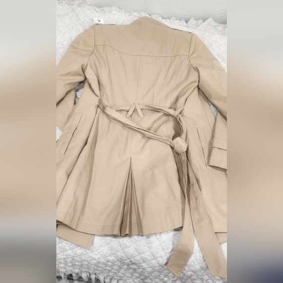 Dkny trench coat - Picture 7 of 7